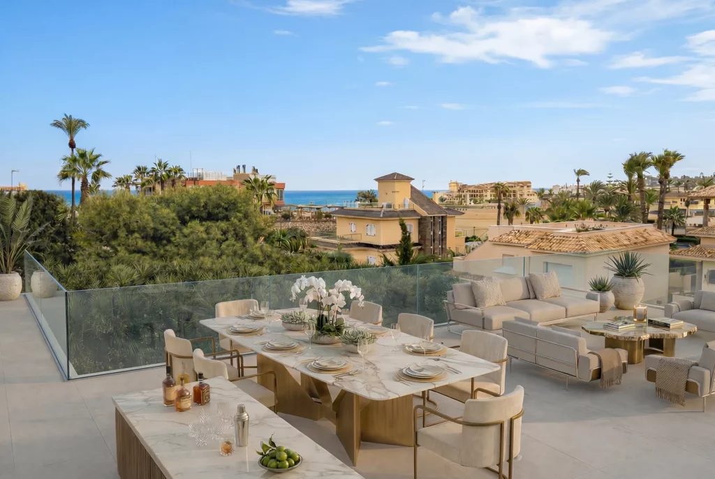 Terraza rooftop de Villa La Zenia con vistas al Mediterráneo
